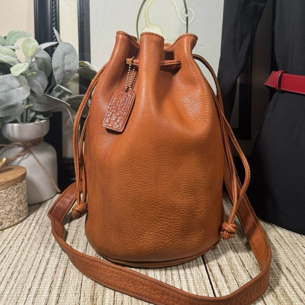 Vintage Coach Buff Small Drawstring Natural Grain 4905